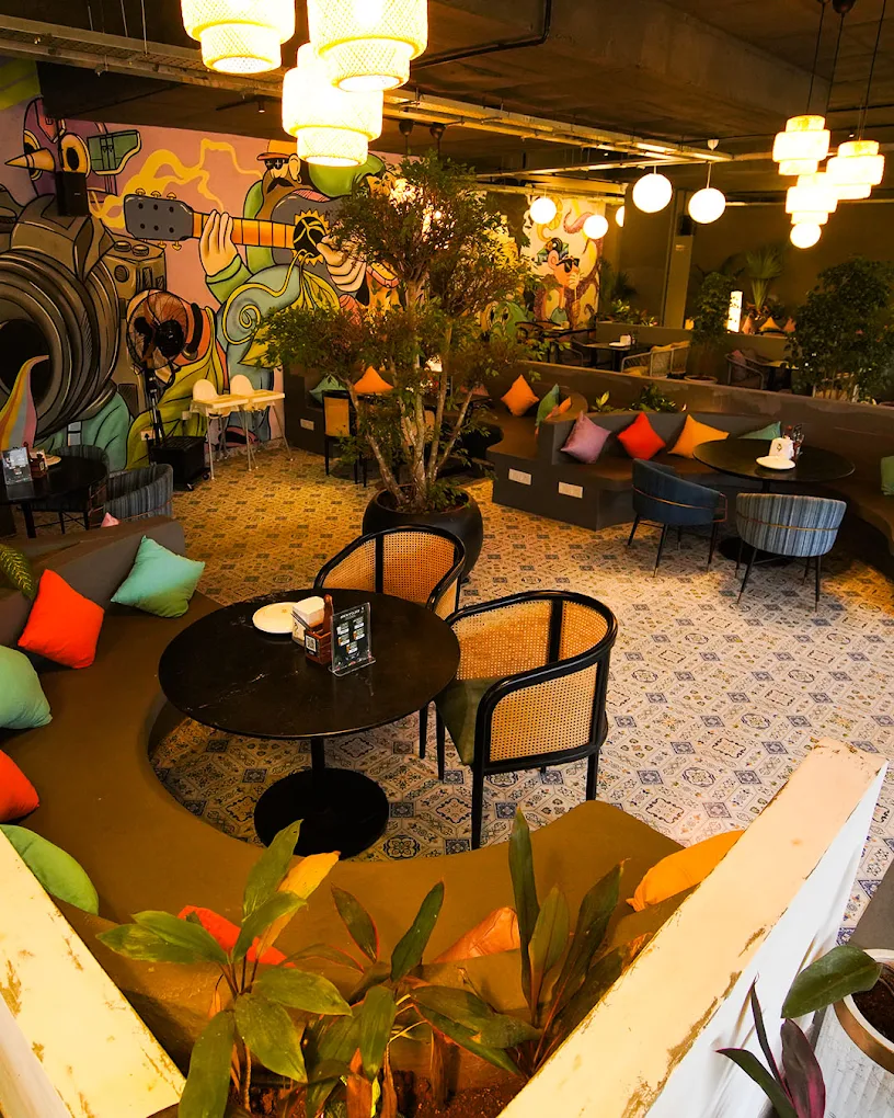 Spacious family dining section at High Brew JP Nagar