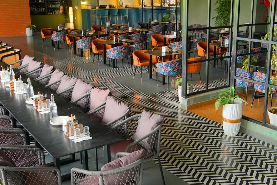 Spacious family dining section at High Brew JP Nagar